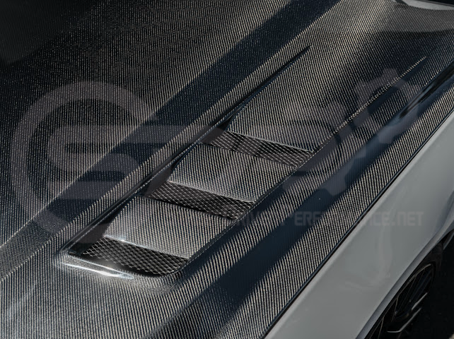 2018-2023 FORD MUSTANG S550 | TERMINATOR STYLE CARBON FIBER FRONT AIR VENTED HOOD